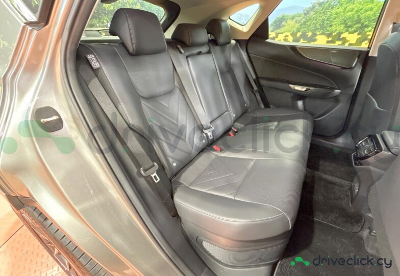 Lexus NX Серый