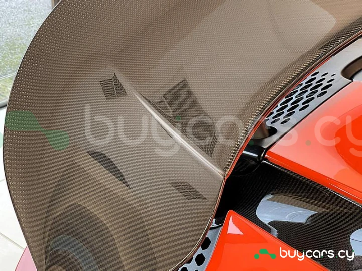 McLaren 750S Оранжевый