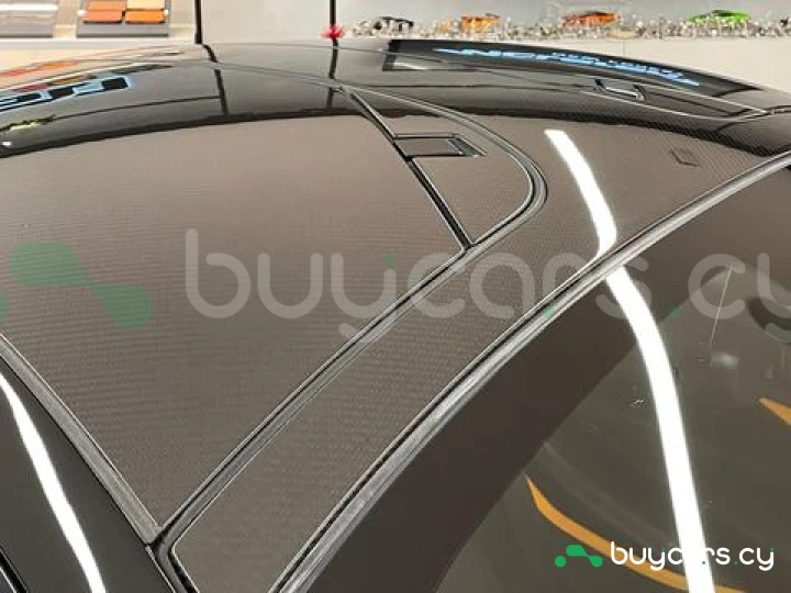 McLaren 750S Оранжевый