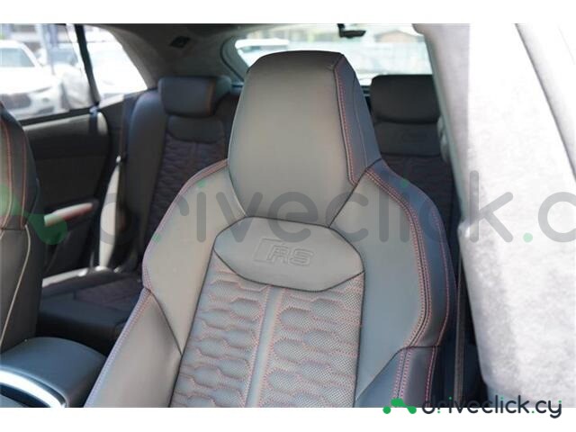 Audi RS Q8 Grey