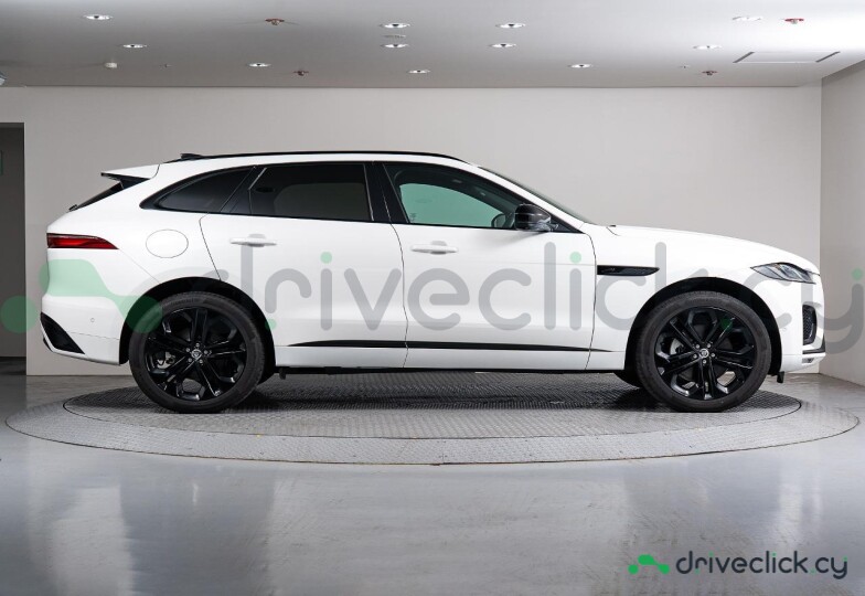 Jaguar F-Pace White