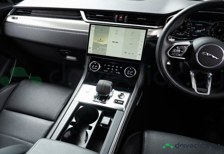 Jaguar F-Pace White