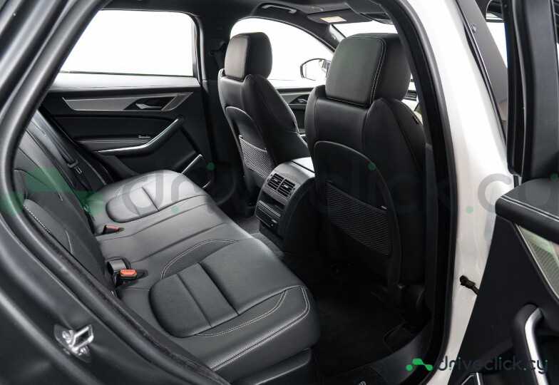 Jaguar F-Pace White