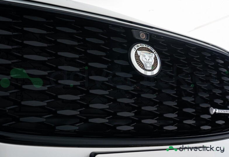 Jaguar F-Pace White