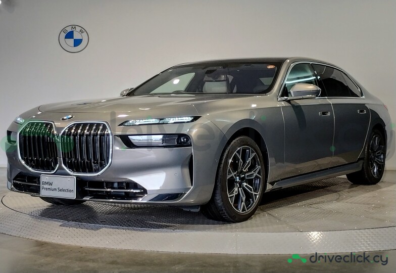 BMW 7 series Grey