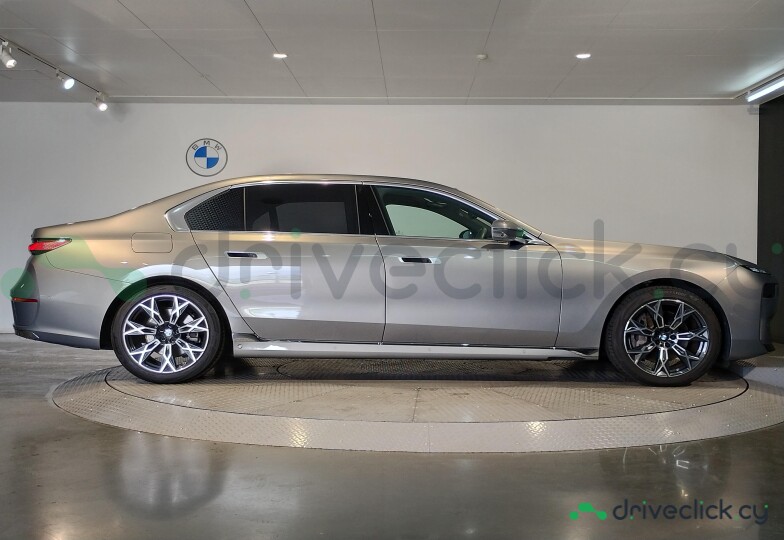 BMW 7 series Grey