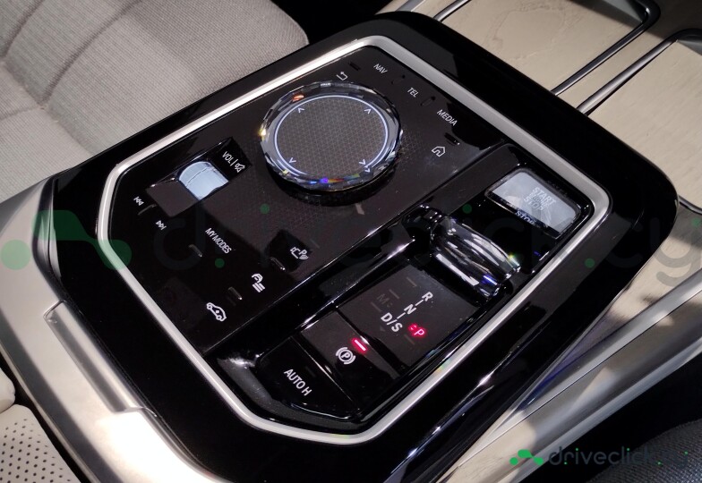 BMW 7 series Grey