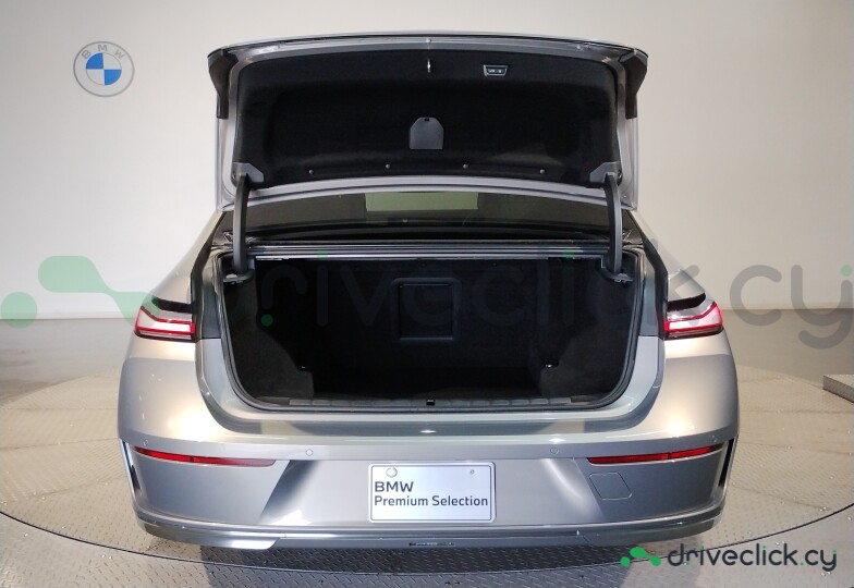 BMW 7 series Grey