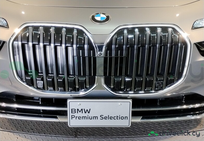 BMW 7 series Grey