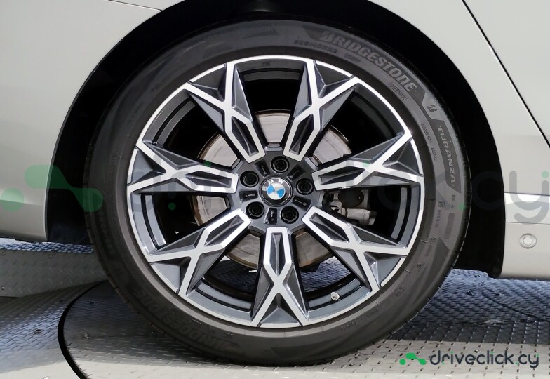 BMW 7 series Grey