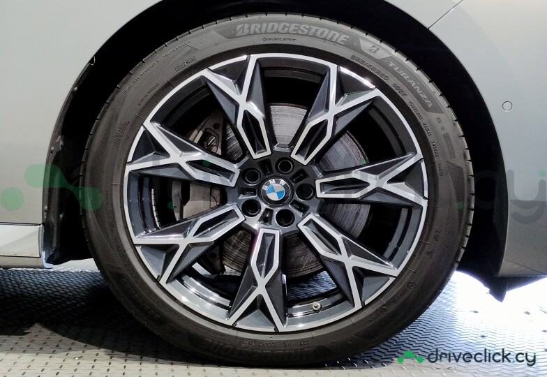 BMW 7 series Grey