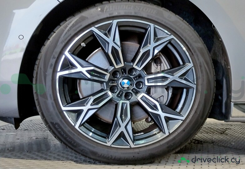 BMW 7 series Grey