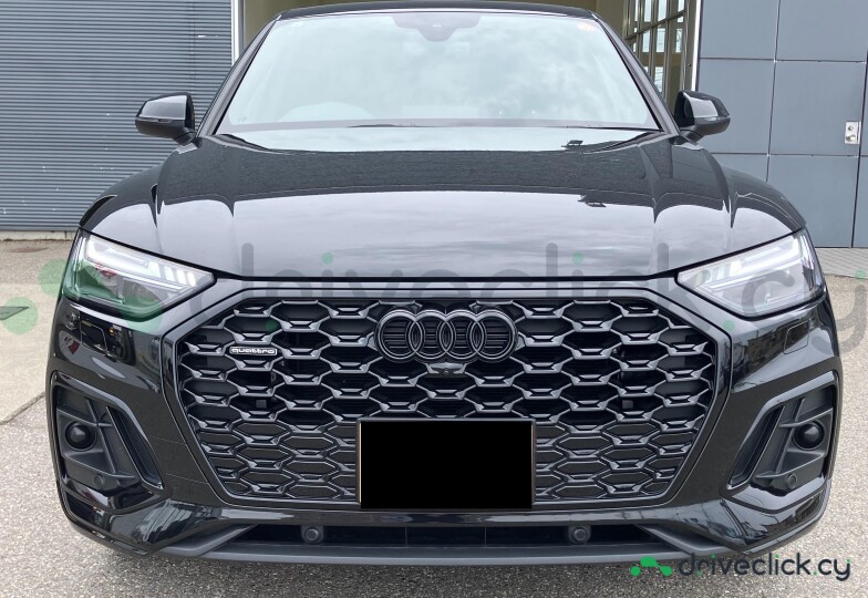 Audi Q5 Sportback Черный