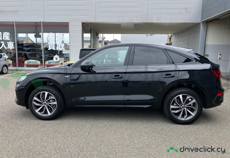 Audi Q5 Sportback Черный