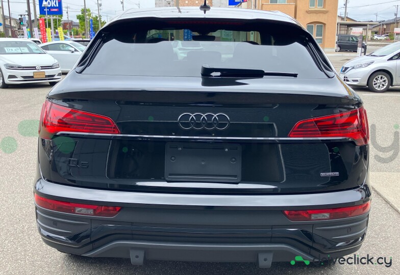 Audi Q5 Sportback Черный