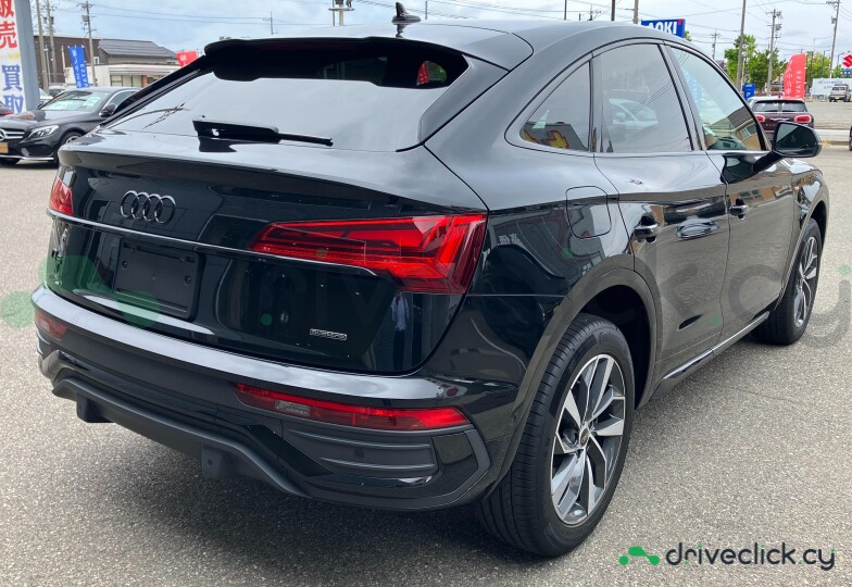 Audi Q5 Sportback Черный