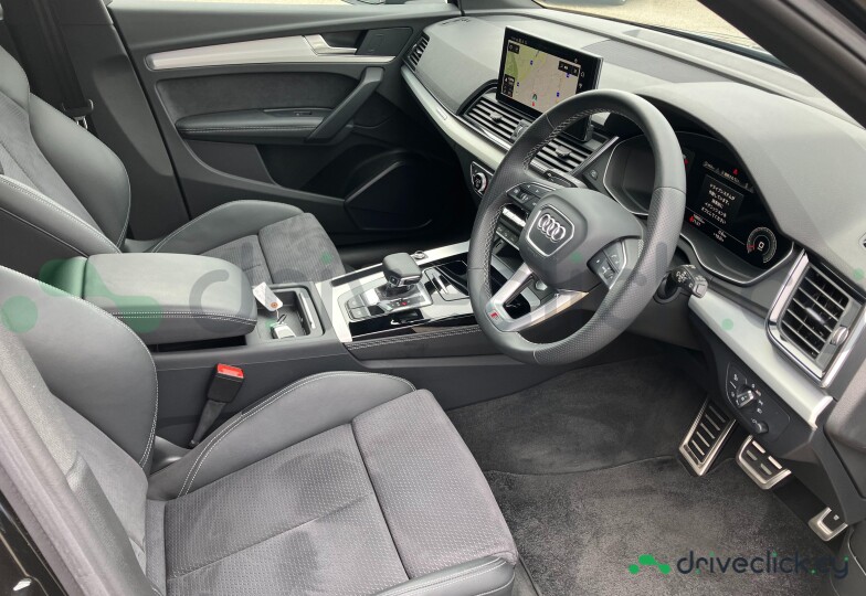 Audi Q5 Sportback Черный