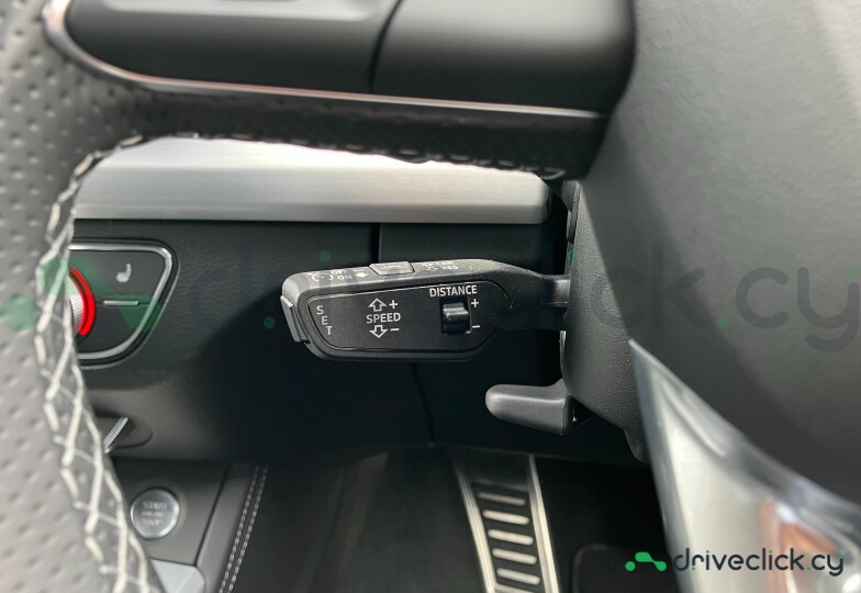 Audi Q5 Sportback Черный