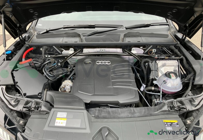 Audi Q5 Sportback Черный