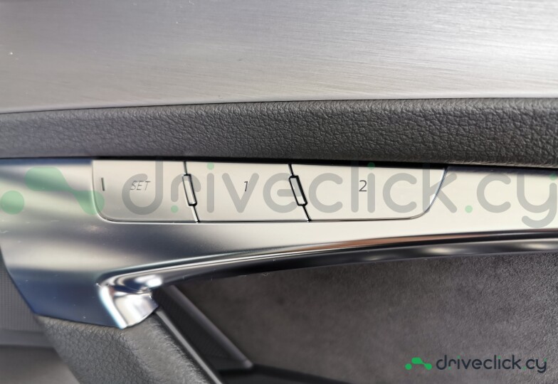 Audi A7 sportback White