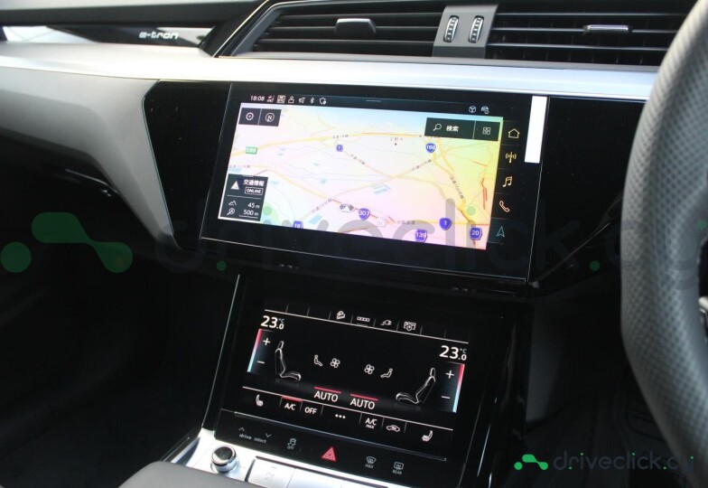 Audi Q8 Sportback e-tron Blue