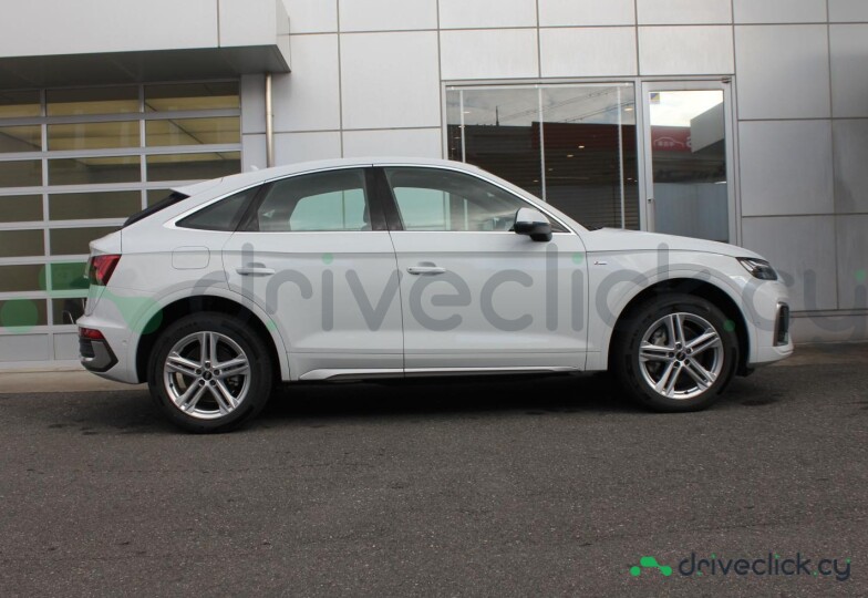 Audi Q5 Sportback Белый