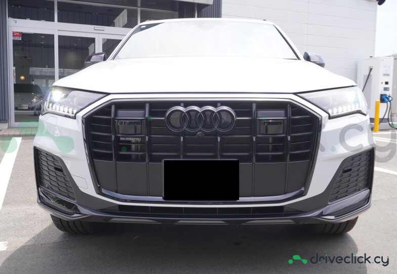 Audi Q7 Белый