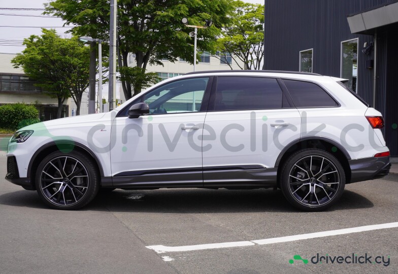 Audi Q7 Белый