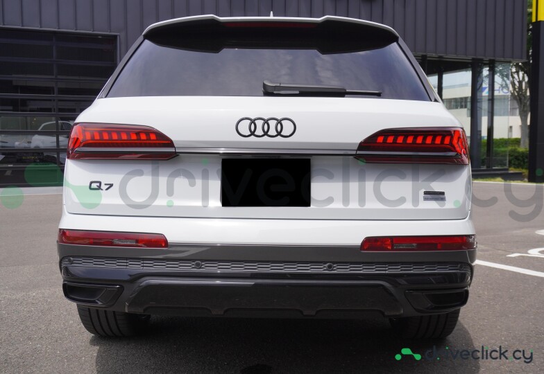 Audi Q7 Белый