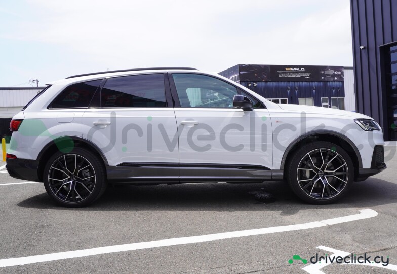 Audi Q7 Белый