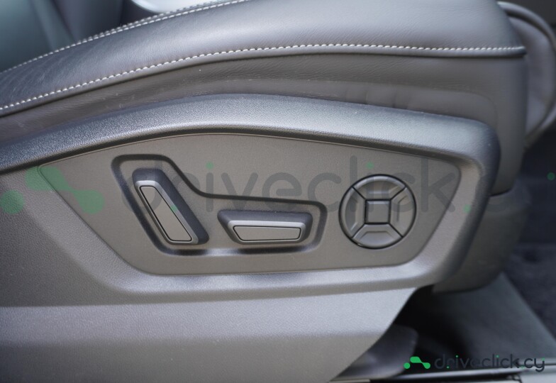Audi Q7 Белый