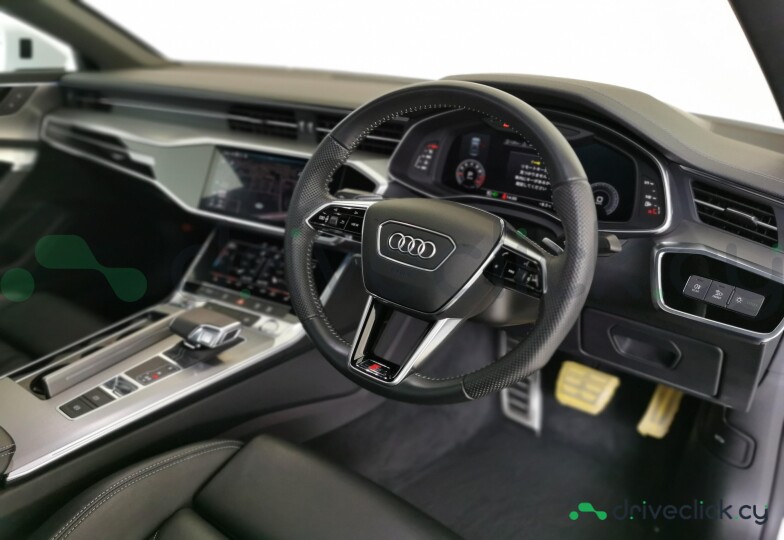 Audi A7 sportback White