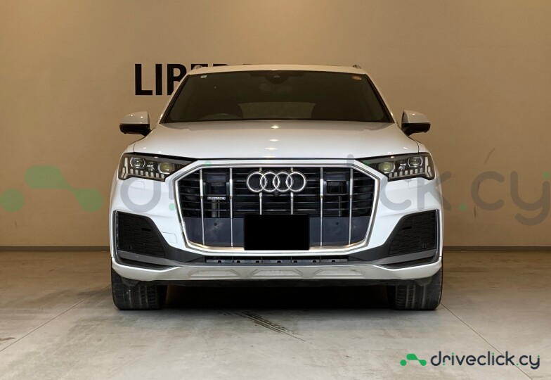 Audi Q7 White