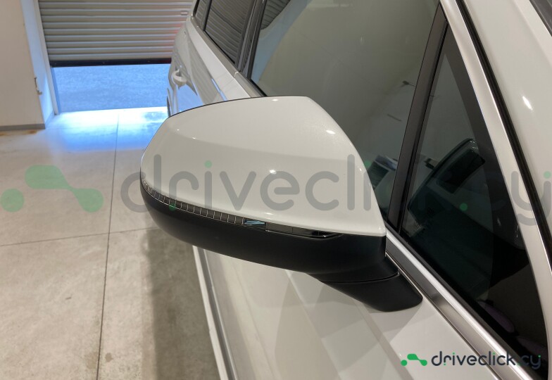 Audi Q7 White