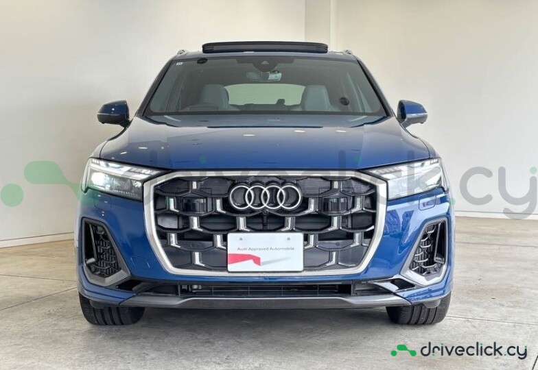 Audi Q7 Blue