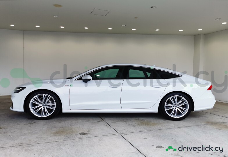 Audi A7 sportback White