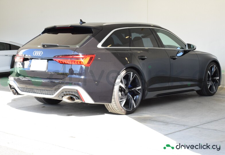 Audi RS6 Черный