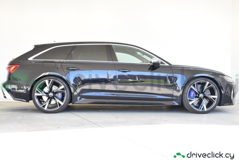 Audi RS6 Черный