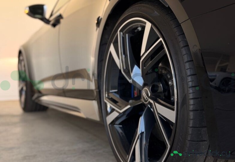 Audi RS6 Черный