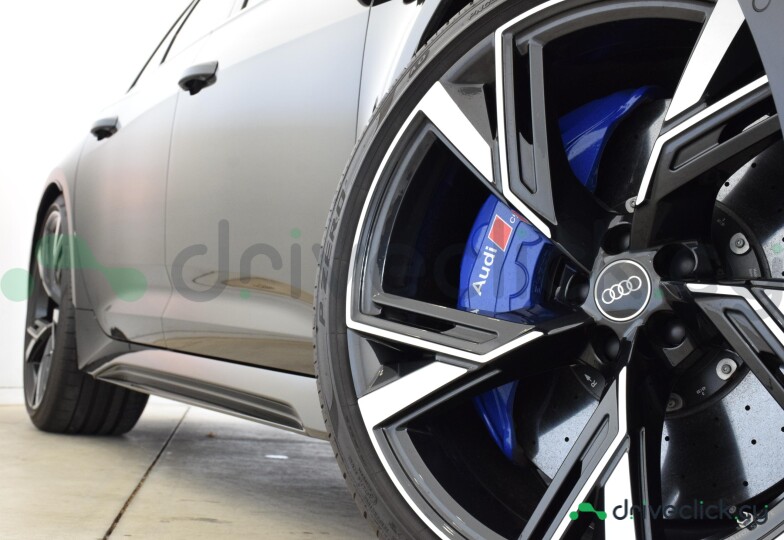 Audi RS6 Черный