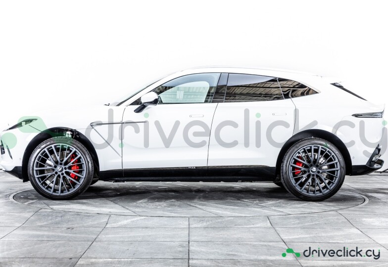 Aston Martin DBX White