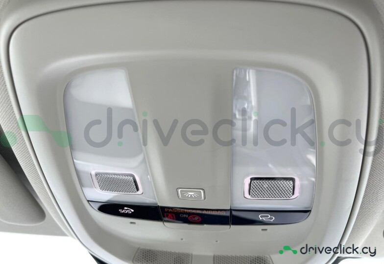 Volvo V60 White