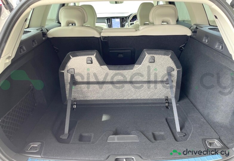 Volvo V60 White