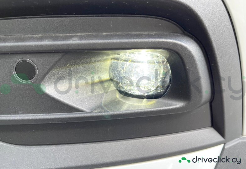 Volvo V60 White