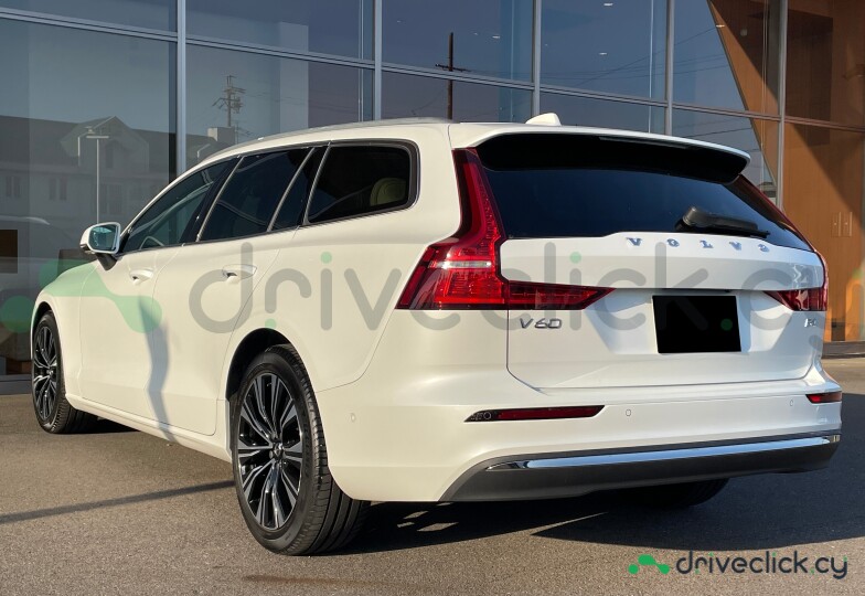 Volvo V60 White