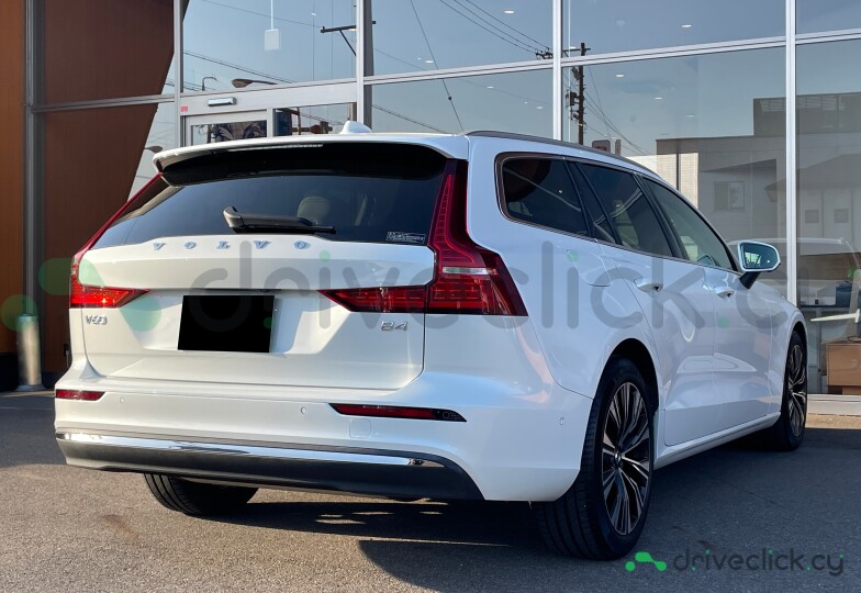 Volvo V60 White