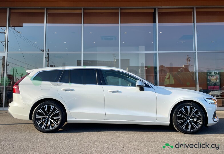 Volvo V60 White