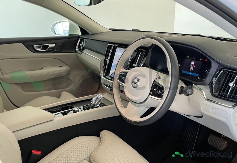 Volvo V60 White