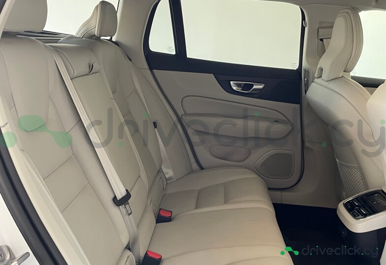 Volvo V60 White