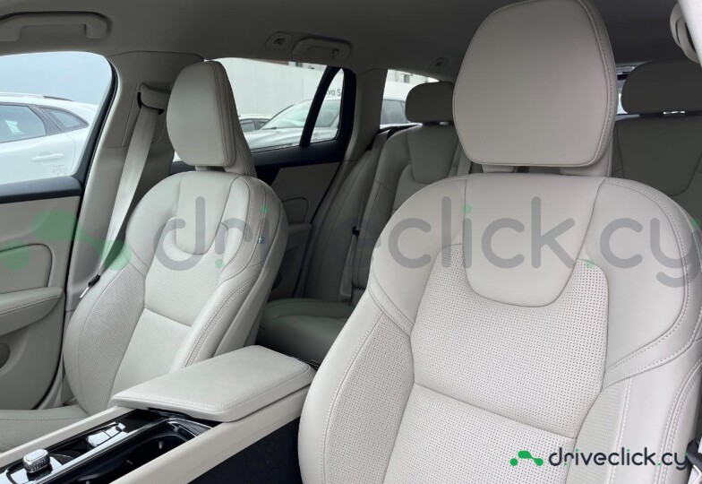 Volvo V60 Blue